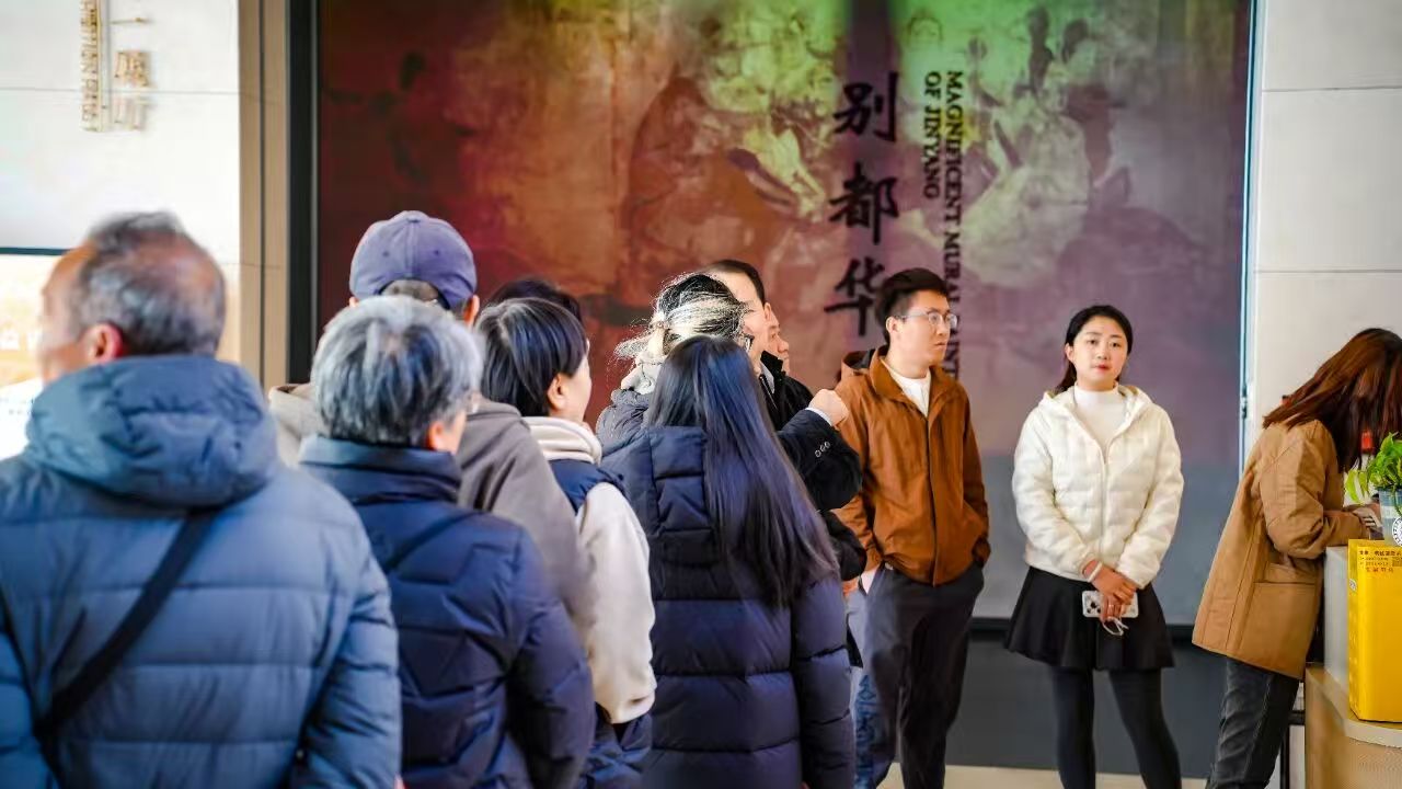 参观北齐壁画博物馆